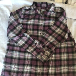 Bass 100% cotton button down shirt